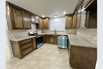 5 Colony Drive, Angleton, TX 77515 - Photo 19