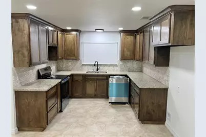 5 Colony Drive, Angleton, TX 77515 - Photo 21