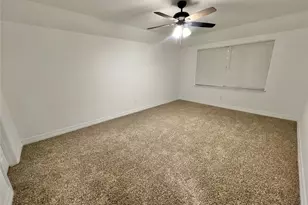 5 Colony Dr, Angleton, TX 77515 - Photo 27