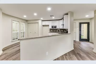 3816 Brandt Street, Houston, TX 77006 - Photo 13