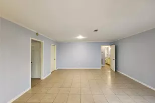 9619 Guest St, Houston, TX 77078 - Photo 5