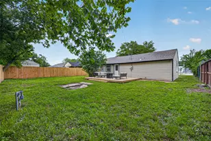 5719 Southwind St, Houston, TX 77033 - Photo 31