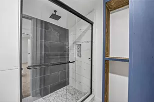 5719 Southwind St, Houston, TX 77033 - Photo 17