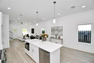 3330 Francis St, Houston, TX 77004 - Photo 9