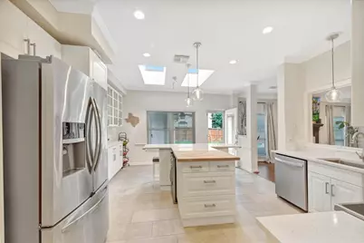 16802 Village Corner Court, Houston, TX 77059 - Photo 15