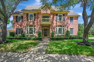 16802 Vlg Cor Ct, Houston, TX 77059 - Photo 1