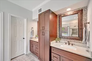 16802 Vlg Cor Ct, Houston, TX 77059 - Photo 23