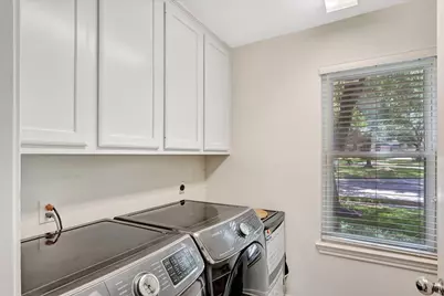 16802 Village Corner Court, Houston, TX 77059 - Photo 39