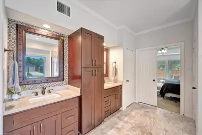 16802 Village Corner Court, Houston, TX 77059 - Photo 25