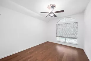 2711 N Peach Hollow Cir, Pearland, TX 77584 - Photo 27