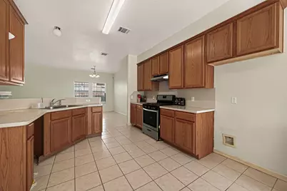 10106 Gil Jr Lane, Houston, TX 77075 - Photo 5