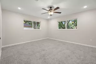 15 N Amburn Rd, Texas City, TX 77591 - Photo 13