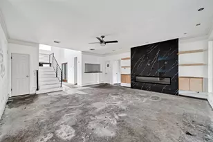 8102 Ashley Cir Dr N, Houston, TX 77071 - Photo 3