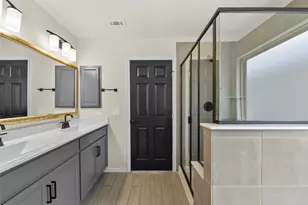 4033 Starbright St, Houston, TX 77018 - Photo 27