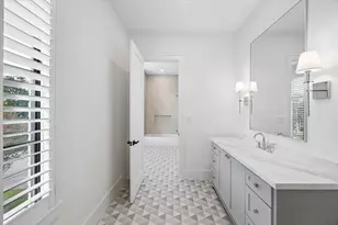 6911 Hartland Ave, Houston, TX 77055 - Photo 17