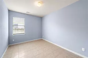 10010 Deer Track Ct, Houston, TX 77064 - Photo 9