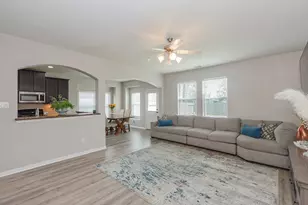 4907 Applewood Crest Ln, Rosharon, TX 77583 - Photo 3