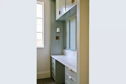 11710 Wendover Lane, Houston, TX 77024 - Photo 19