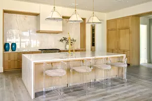 11710 Wendover Ln, Houston, TX 77024 - Photo 15