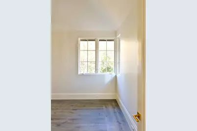 11710 Wendover Lane, Houston, TX 77024 - Photo 37