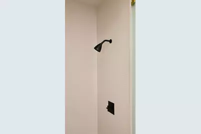 11710 Wendover Lane, Houston, TX 77024 - Photo 45