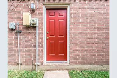 2245 N Austin Avenue, Pearland, TX 77581 - Photo 33