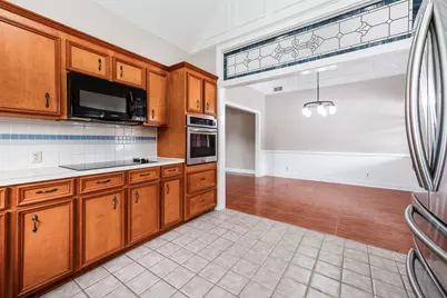 2245 N Austin Avenue, Pearland, TX 77581 - Photo 17