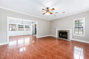 2245 N Austin Ave, Pearland, TX 77581 - Photo 11