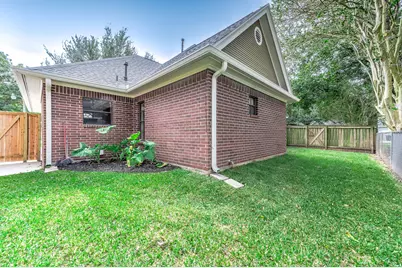 2245 N Austin Avenue, Pearland, TX 77581 - Photo 41