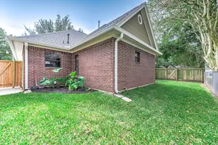 2245 N Austin Ave, Pearland, TX 77581 - Photo 41