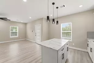 3107 Grassmere St, Houston, TX 77051 - Photo 9
