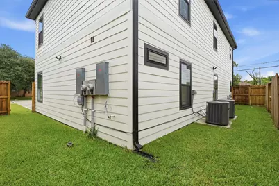 3107 Grassmere Street #B, Houston, TX 77051 - Photo 23