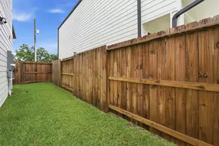 3107 Grassmere St, Houston, TX 77051 - Photo 21
