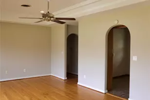 217 Carnation St, Lake Jackson, TX 77566 - Photo 11