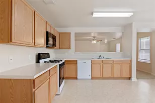 29522 Legends Stone Dr, Spring, TX 77386 - Photo 5