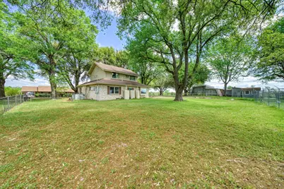 4 W Manning Street, Madisonville, TX 77864 - Photo 27