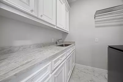 6635 Rutgers Avenue, West University Place, TX 77005 - Photo 37