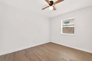 8306 Wayward Rd, Houston, TX 77064 - Photo 27