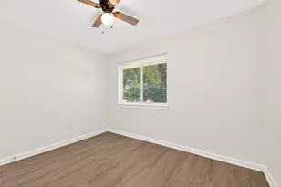 8306 Wayward Rd, Houston, TX 77064 - Photo 23