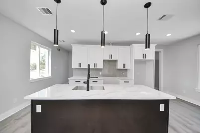 216 San Jacinto Street, La Porte, TX 77571 - Photo 15