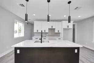 216 San Jacinto St, La Porte, TX 77571 - Photo 15