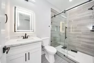 216 San Jacinto St, La Porte, TX 77571 - Photo 11