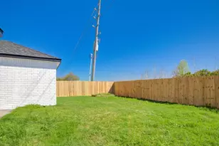 12610 Rio Bravo St, Rosharon, TX 77583 - Photo 31