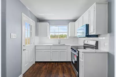 12610 Rio Bravo Street, Rosharon, TX 77583 - Photo 13