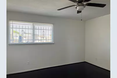 12327 Crest Lake Drive, Houston, TX 77072 - Photo 33