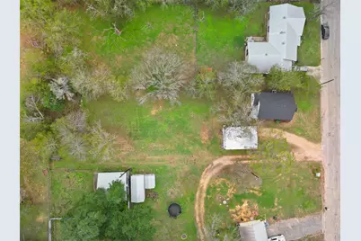 107 Mulberry Street, Hallettsville, TX 77964 - Photo 3