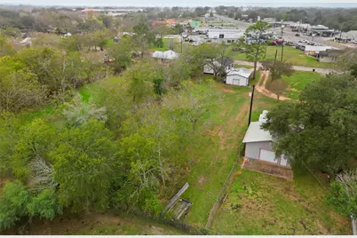107 Mulberry Street, Hallettsville, TX 77964 - Photo 27