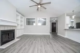 15807 Los Altos Dr, Houston, TX 77083 - Photo 9