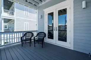 3835 Seabreeze Ln, Galveston, TX 77554 - Photo 17