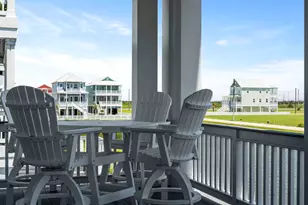 3835 Seabreeze Ln, Galveston, TX 77554 - Photo 31